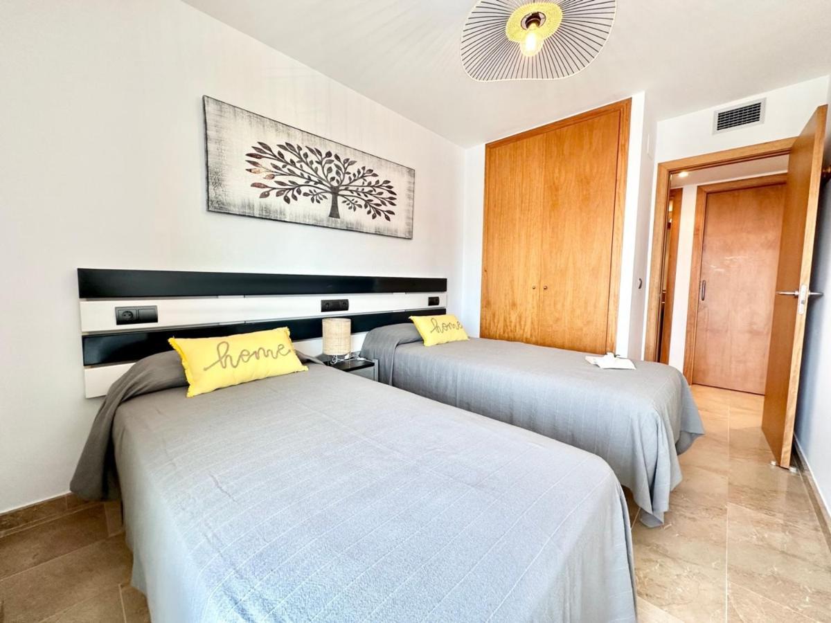 Marina Park Roses Apartment Exterior foto